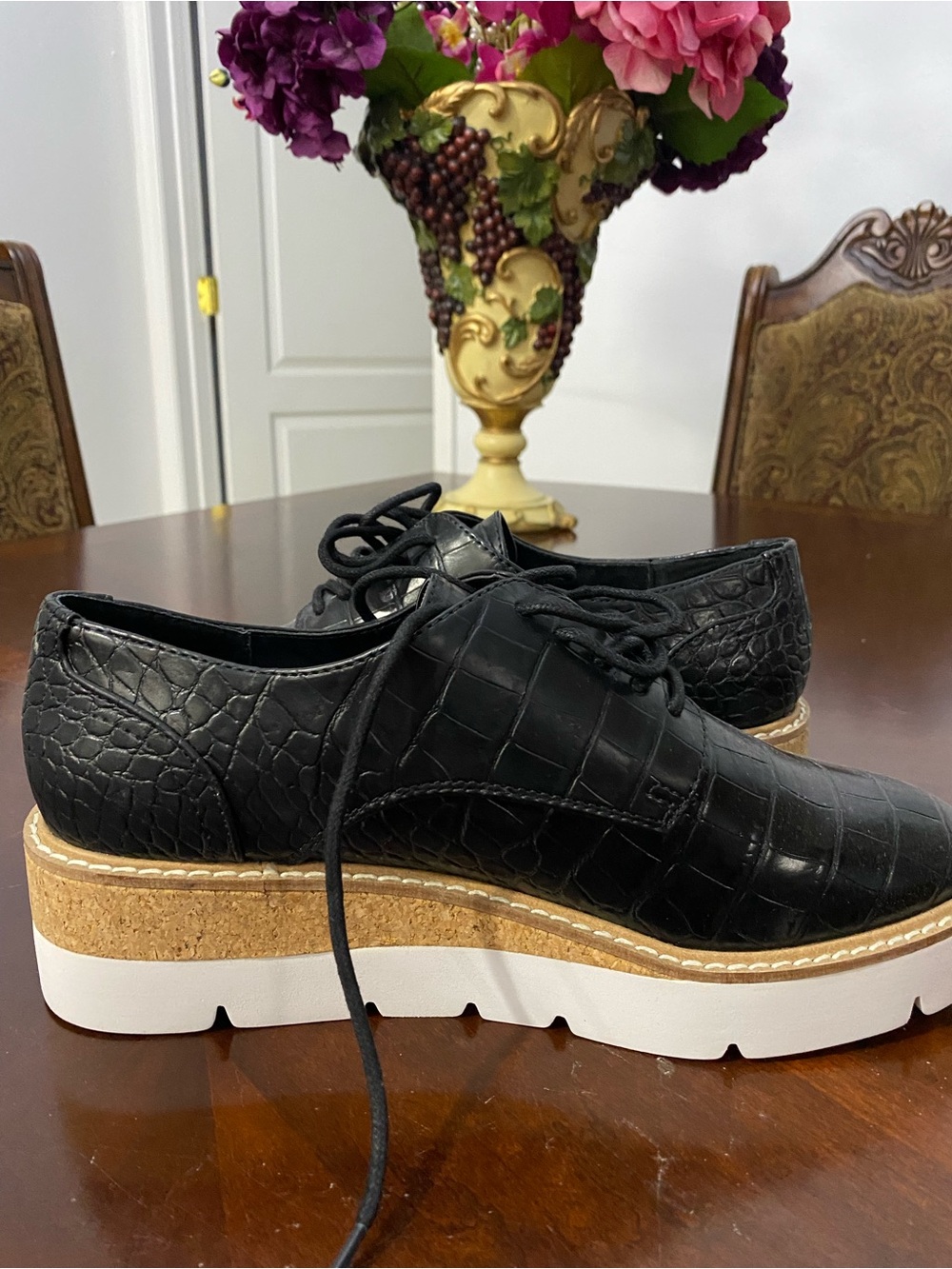 Steve Madden Black Croc-Embossed Lace-Up Platform Oxfords with White Sole - Picture 5 of 15